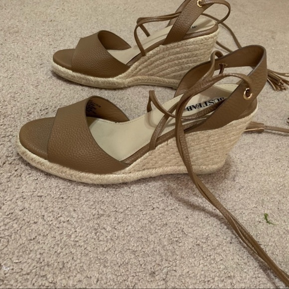 Just Fab Tan Light Brown Lace Up Wedges Size 8.5 - Picture 3 of 8